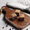 Gluténmentes kézműves csokis-mogyorós kocka box 180g